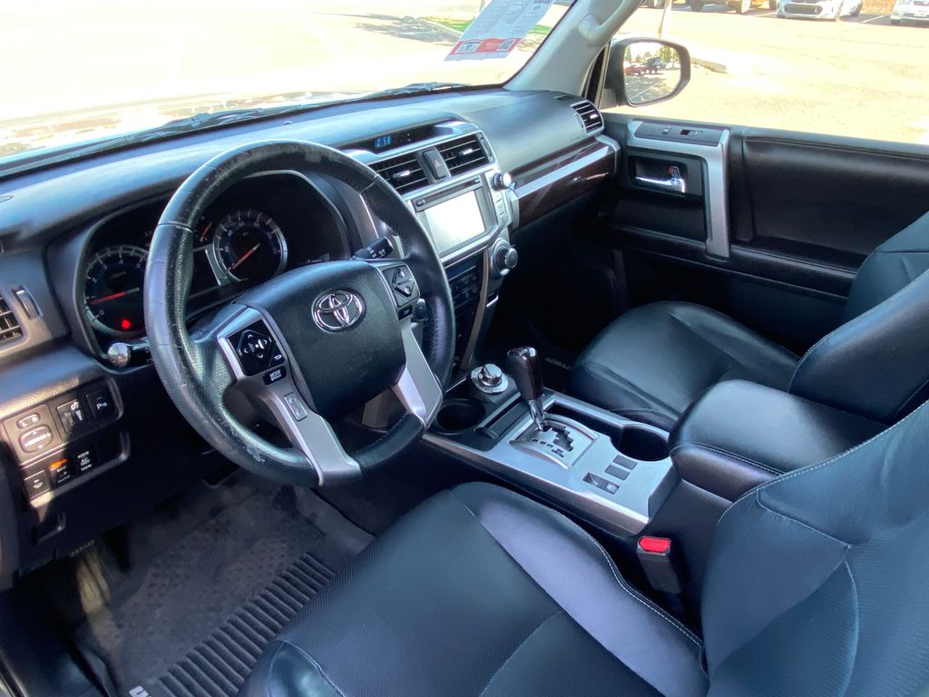 2016 Toyota 4Runner Limited 9