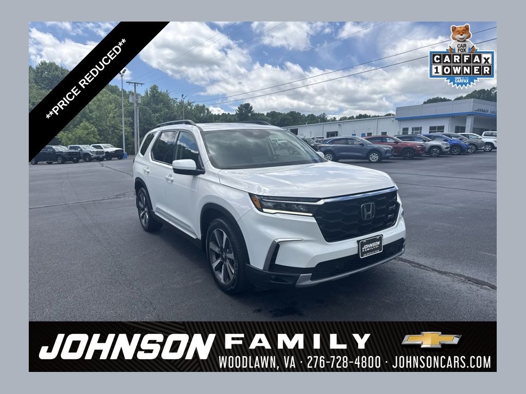 White 2023 Honda Pilot SUV / Crossover All-Wheel Drive Automatic