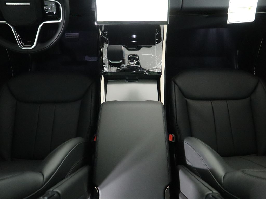 Thumbnail: 2026 Land Rover Range Rover Sport - 18