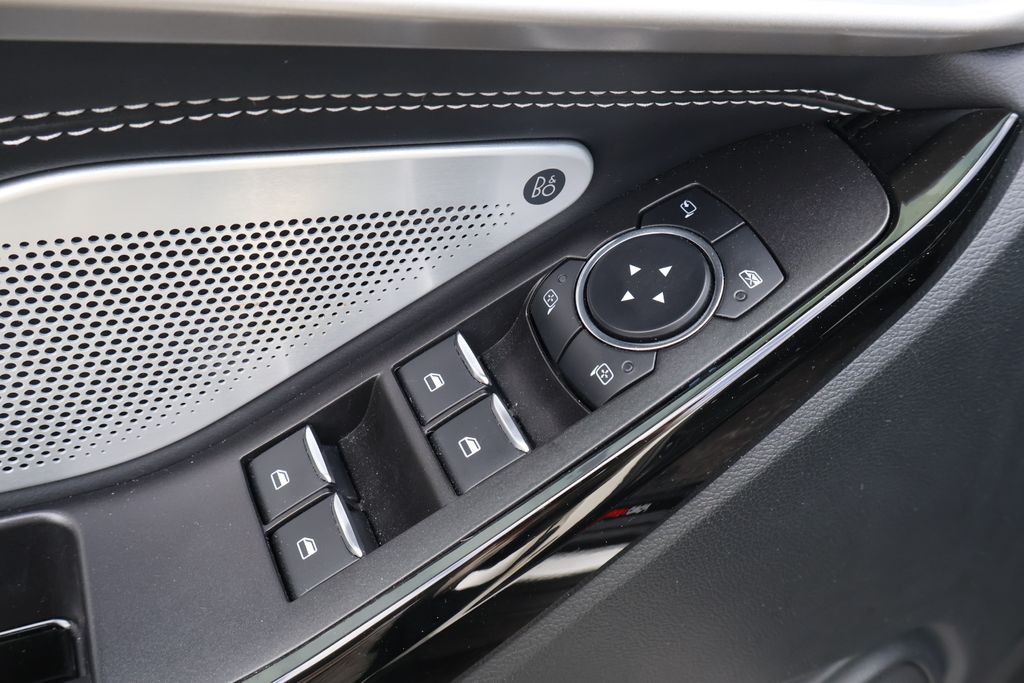 Thumbnail: 2023 Ford Explorer - 16