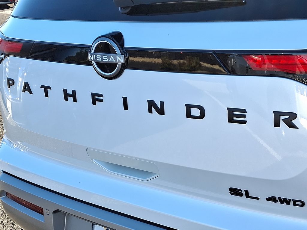 Thumbnail: 2025 Nissan Pathfinder - 11