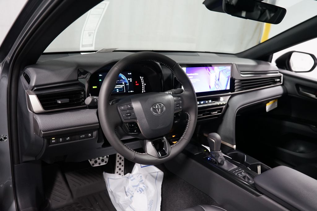Thumbnail: 2025 Toyota Camry - 11