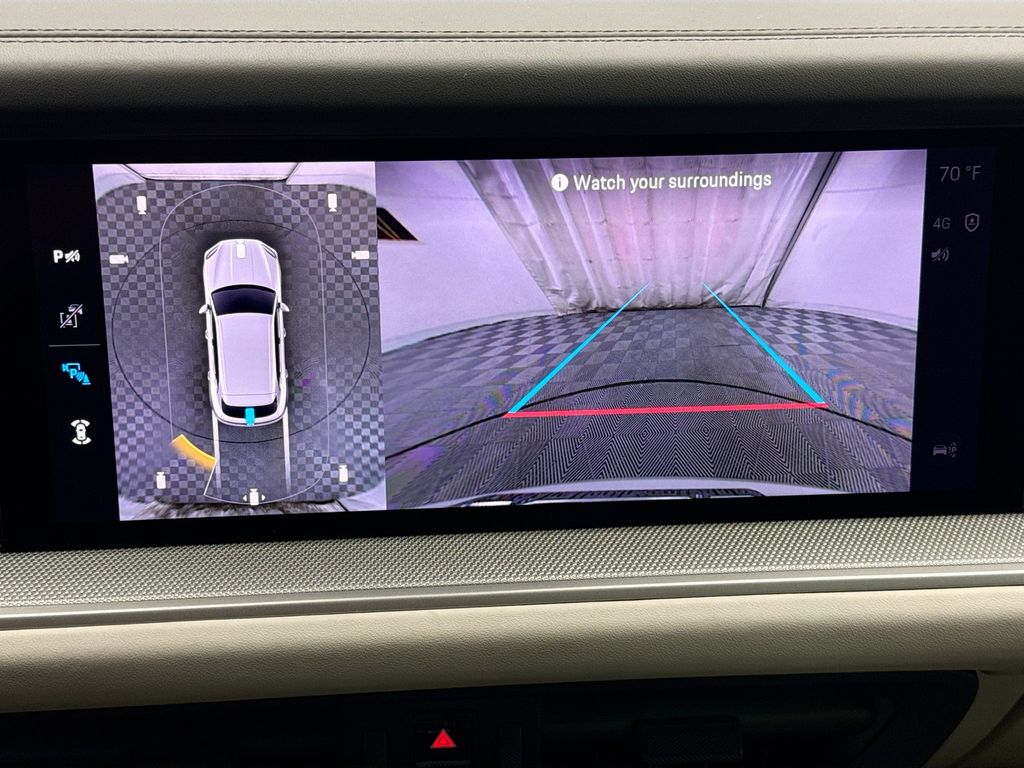 Thumbnail: 2026 Porsche Cayenne - 18