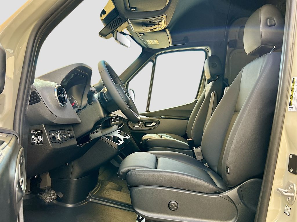 Thumbnail: 2026 Mercedes-Benz Sprinter - 19