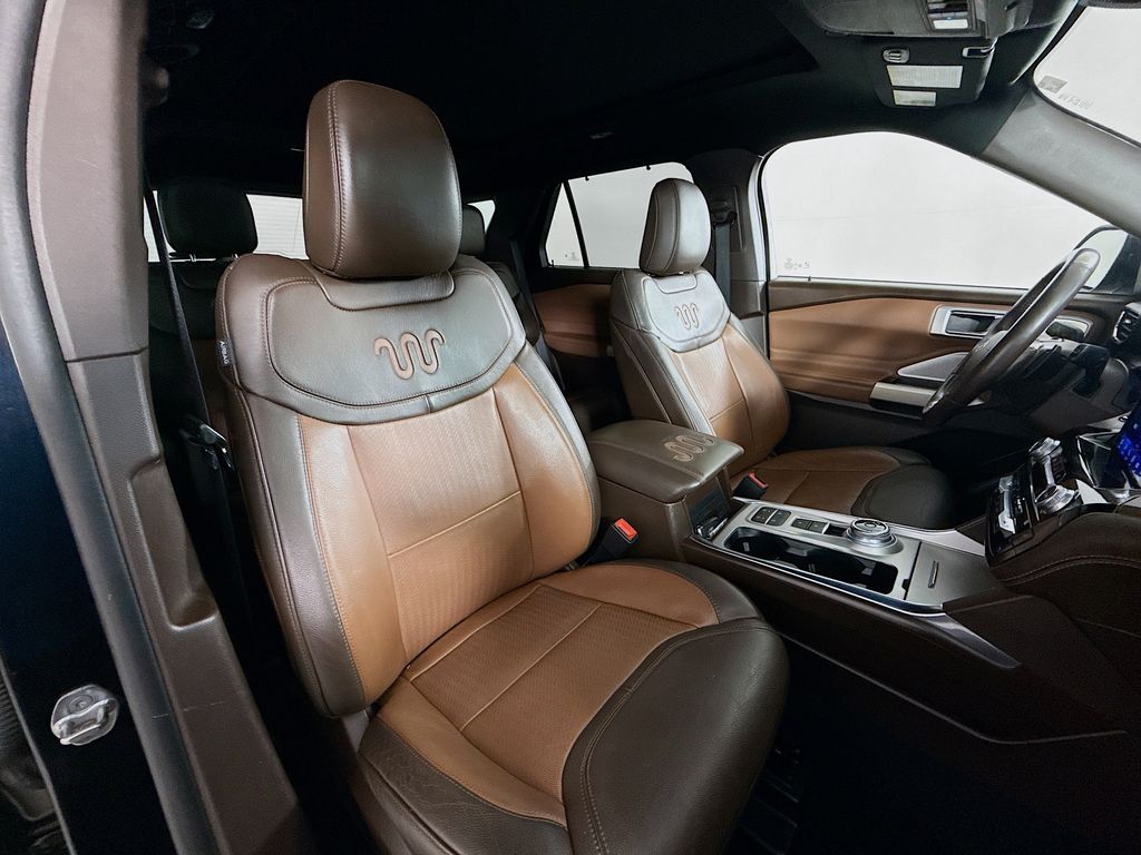 Thumbnail: 2021 Ford Explorer - 29