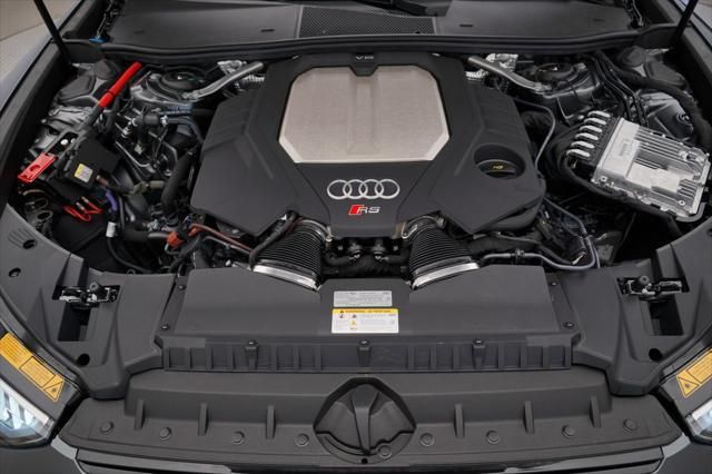 Thumbnail: 2026 Audi RS 6 - 15