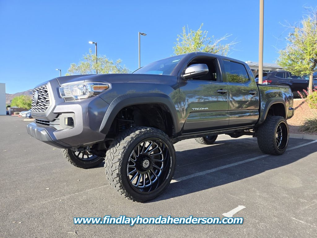 2021 Toyota Tacoma TRD Off-Road photo