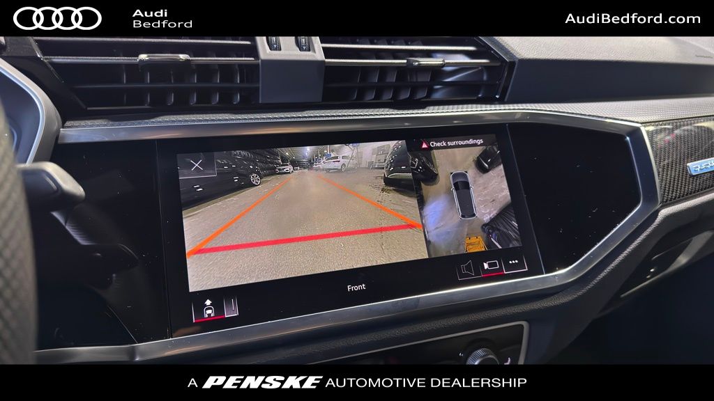 Thumbnail: 2025 Audi Q3 - 17