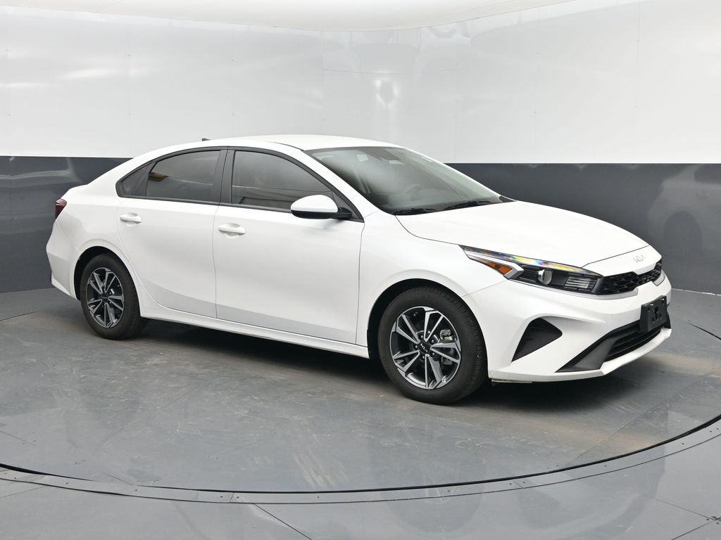 2024 Kia Forte LXS FWD