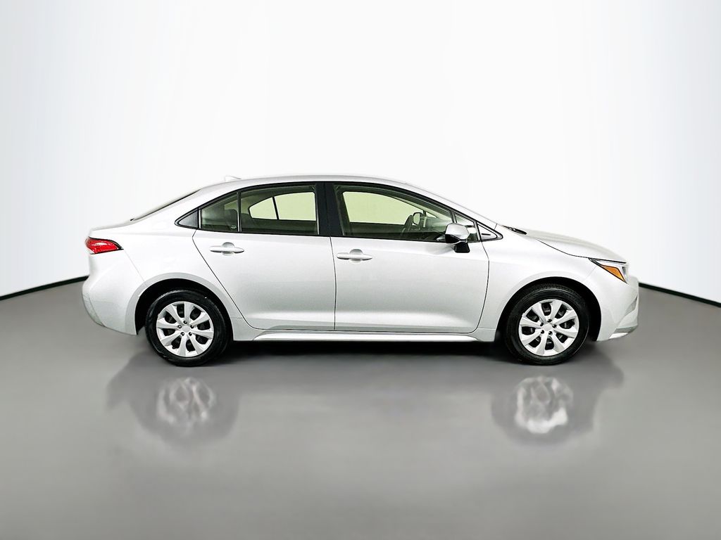 Thumbnail: 2024 Toyota Corolla - 4