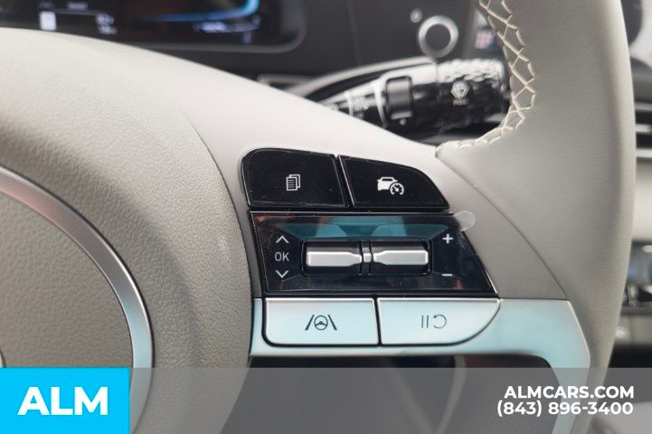 Used 2025 Gray Hyundai SEL Sport image 24