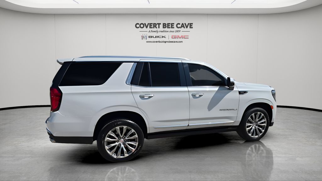 Used 2022 White GMC Denali image 10