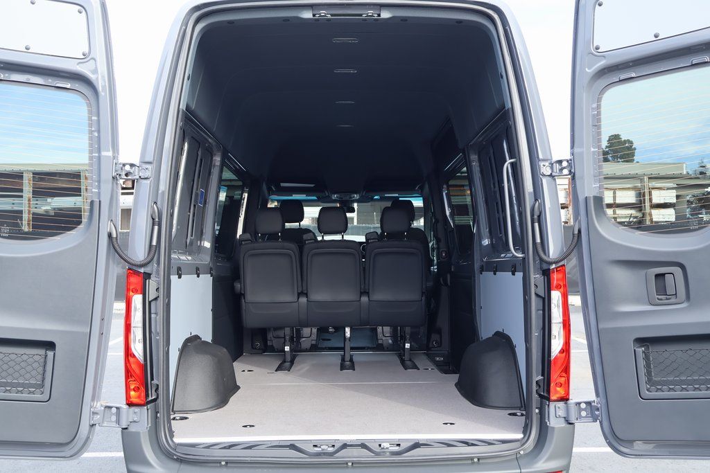 Thumbnail: 2026 Mercedes-Benz Sprinter - 9