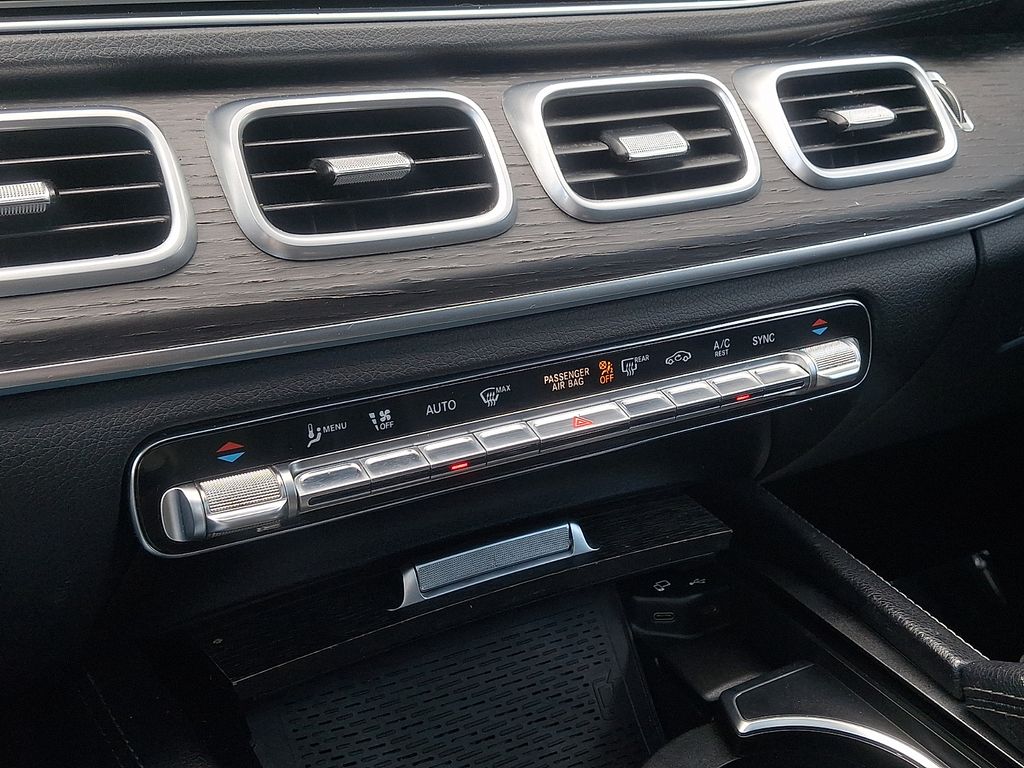 Thumbnail: 2021 Mercedes-Benz GLS - 16