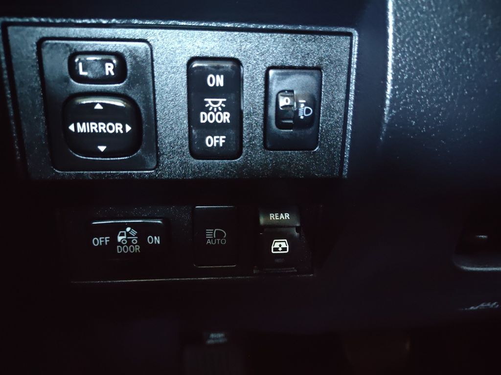 Used Car 2019 Toyota Tundra  Sr5 For Sale Under $35,000 In Austin, Texas