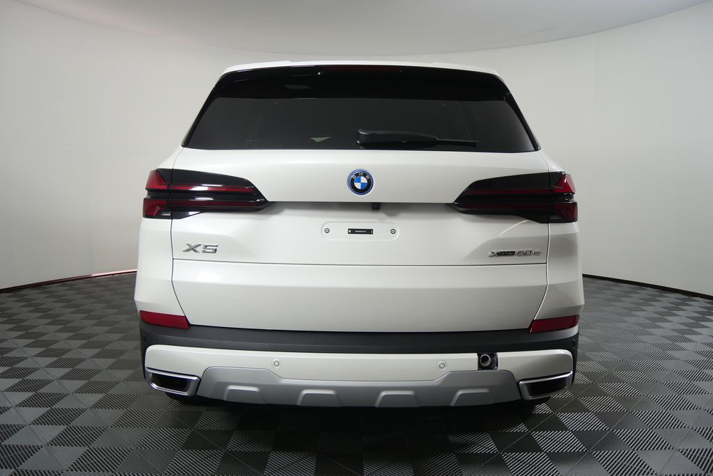 Thumbnail: 2026 BMW X5 - 4