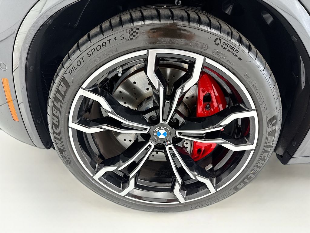 Thumbnail: 2025 BMW X4 - 29