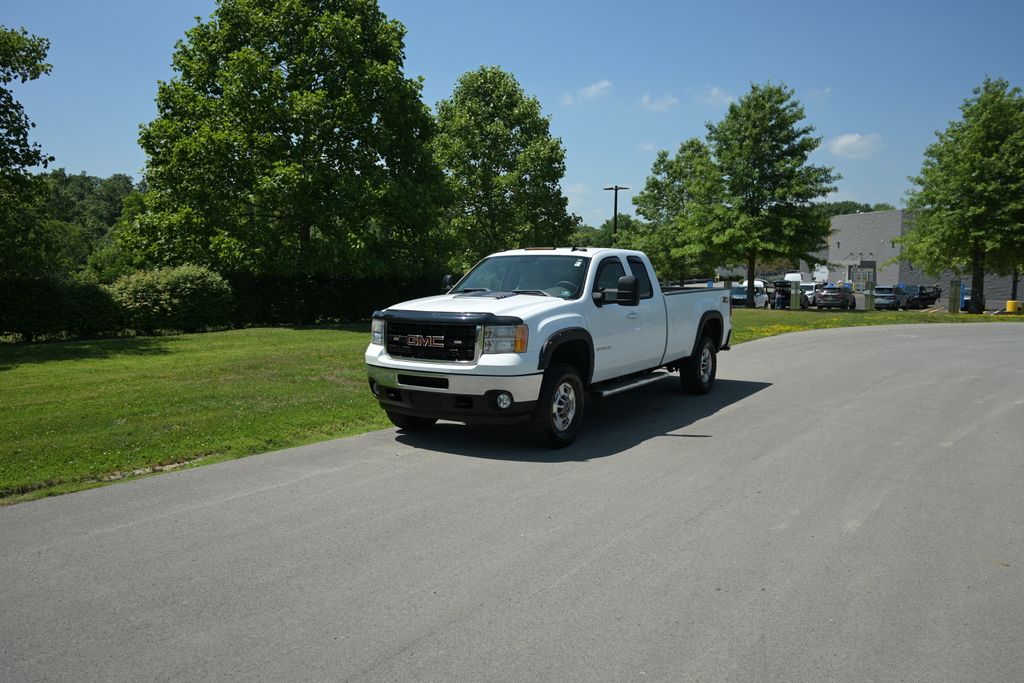Summit White 2011 GMC Sierra 3500HD Pickup Truck Four-Wheel Drive 6-Speed Automatic