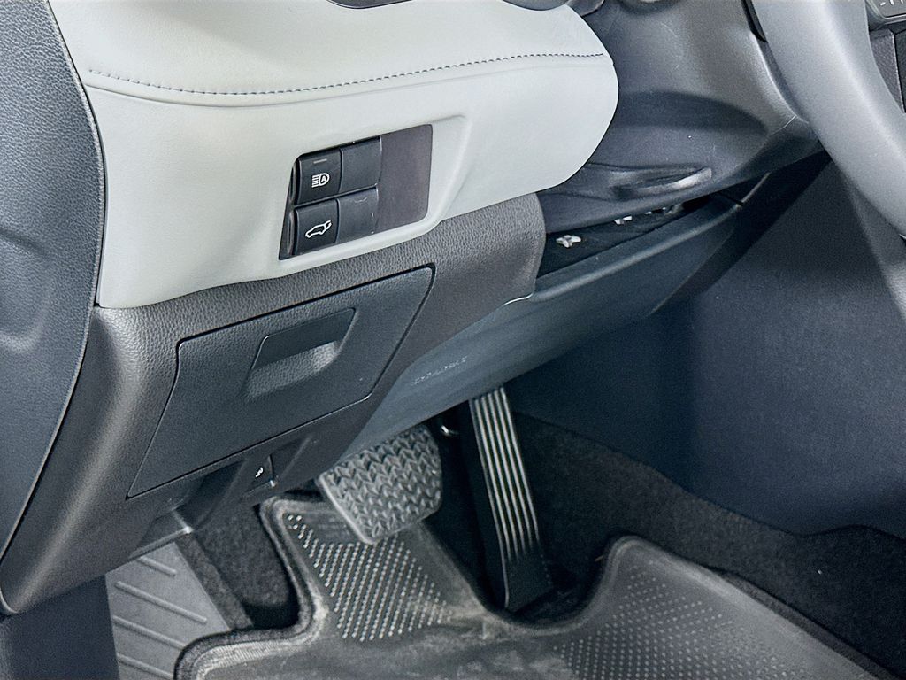 Thumbnail: 2024 Toyota Highlander - 10