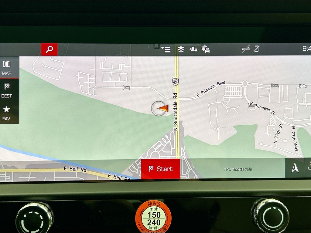 Thumbnail: 2026 Porsche Macan - 17