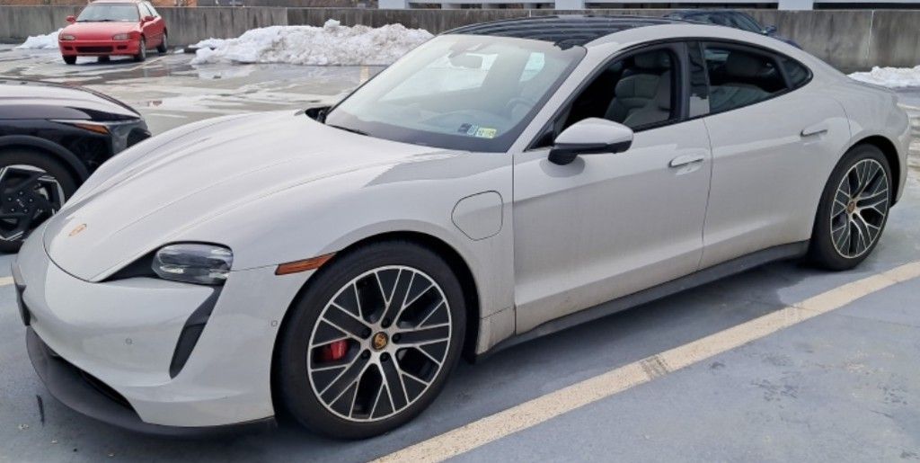 2022 Porsche Taycan 4S Sedan AWD
