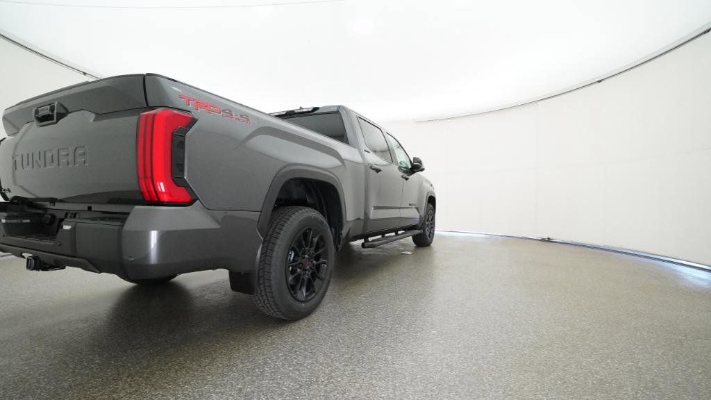 2025 Toyota Tundra Limited 32
