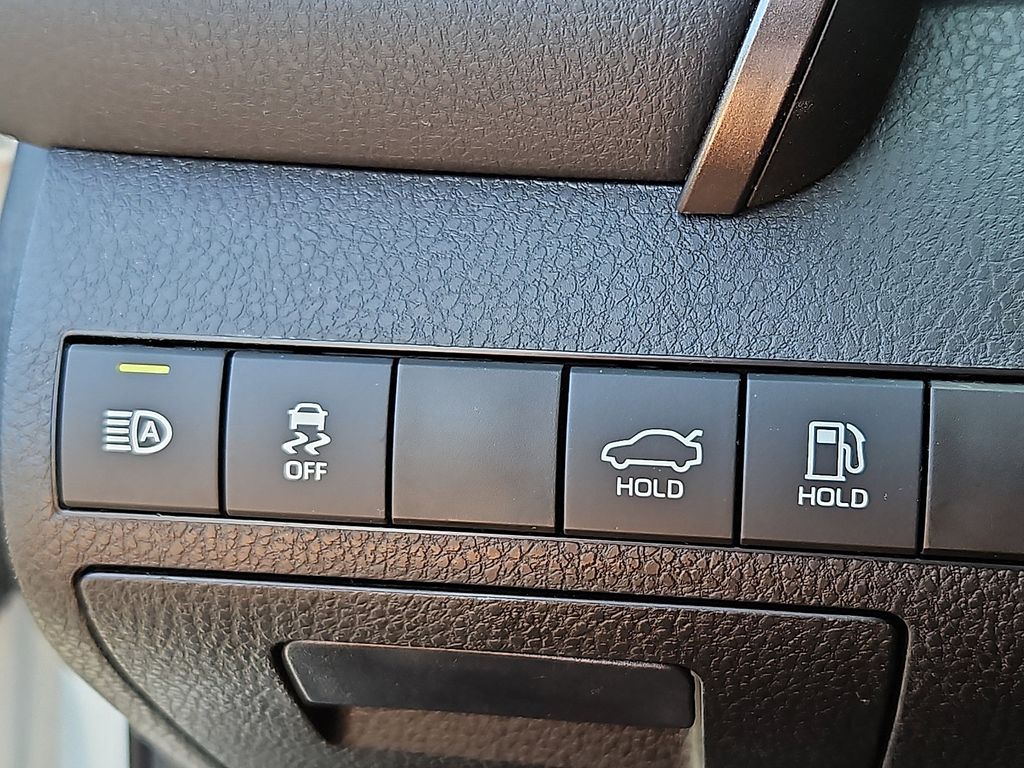 Thumbnail: 2024 Toyota Camry - 24