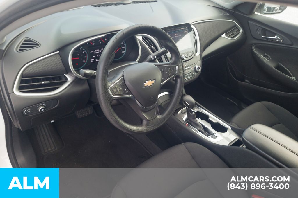 Used 2024 White Chevrolet LT image 5