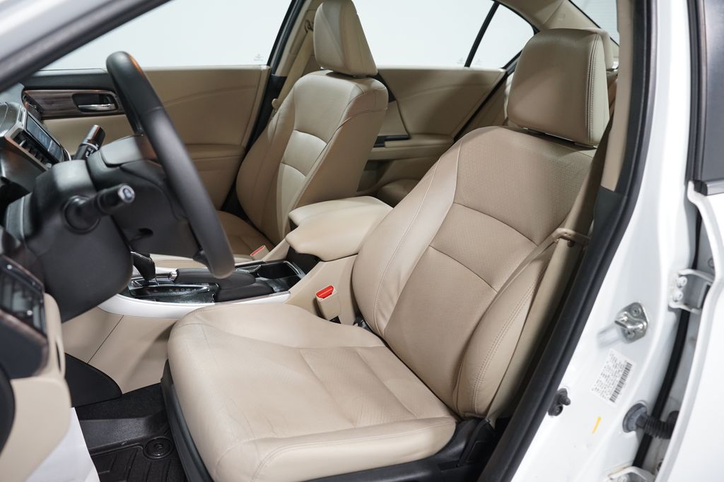 Thumbnail: 2016 Honda Accord - 24