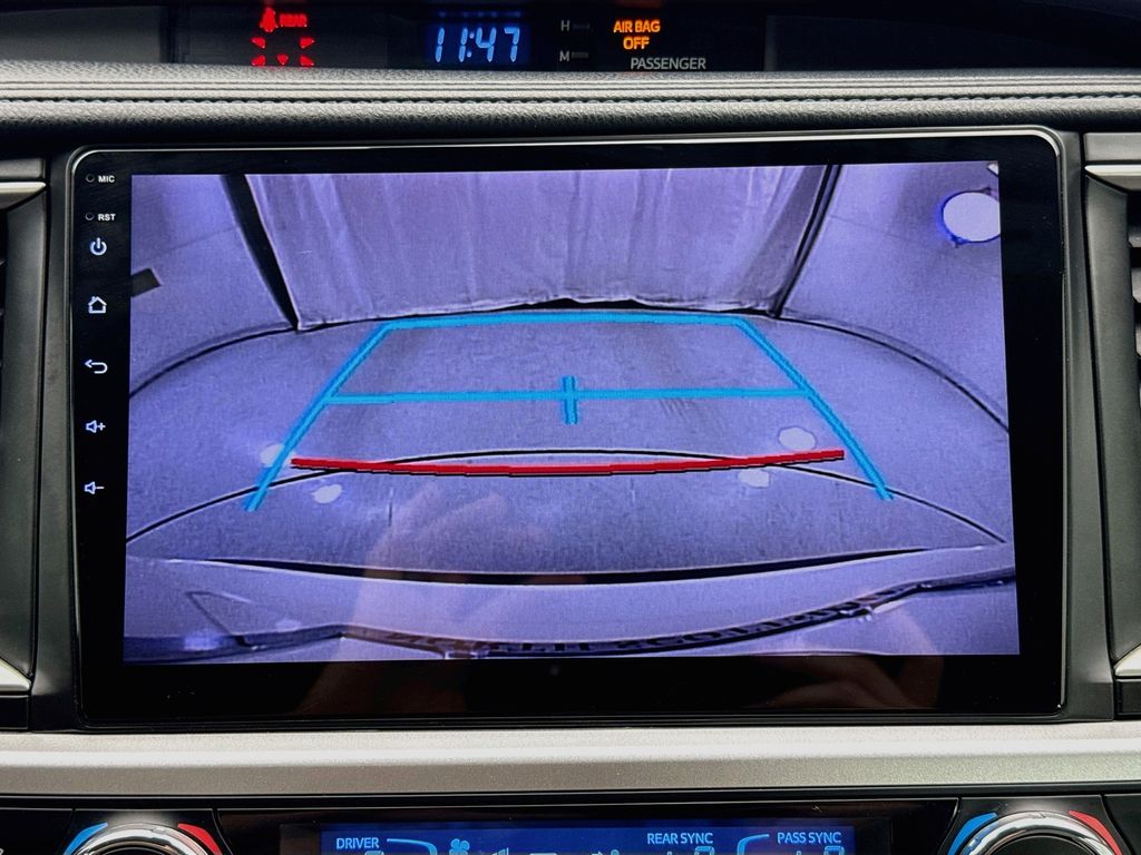 Thumbnail: 2019 Toyota Highlander - 14