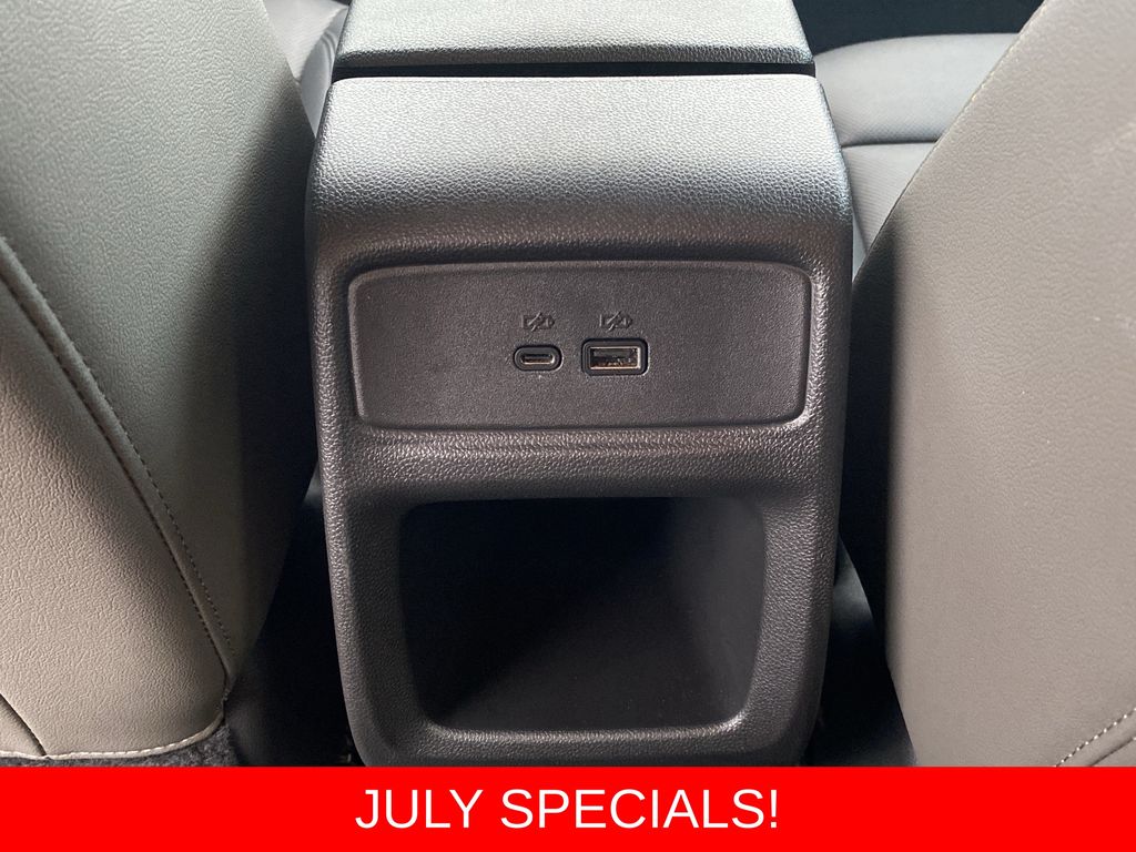 Used 2025 Chevrolet Trax SUV