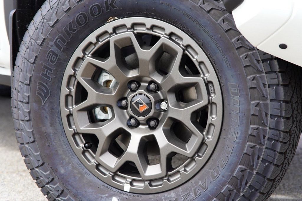 New 2026 Nissan Frontier Truck