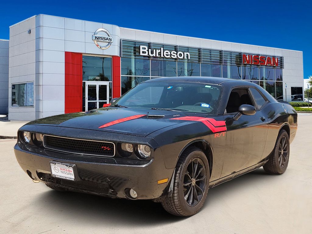 Phantom Black Tri-Coat Pearl 2014 Dodge Challenger Coupe Rear-Wheel Drive 5-Speed Automatic