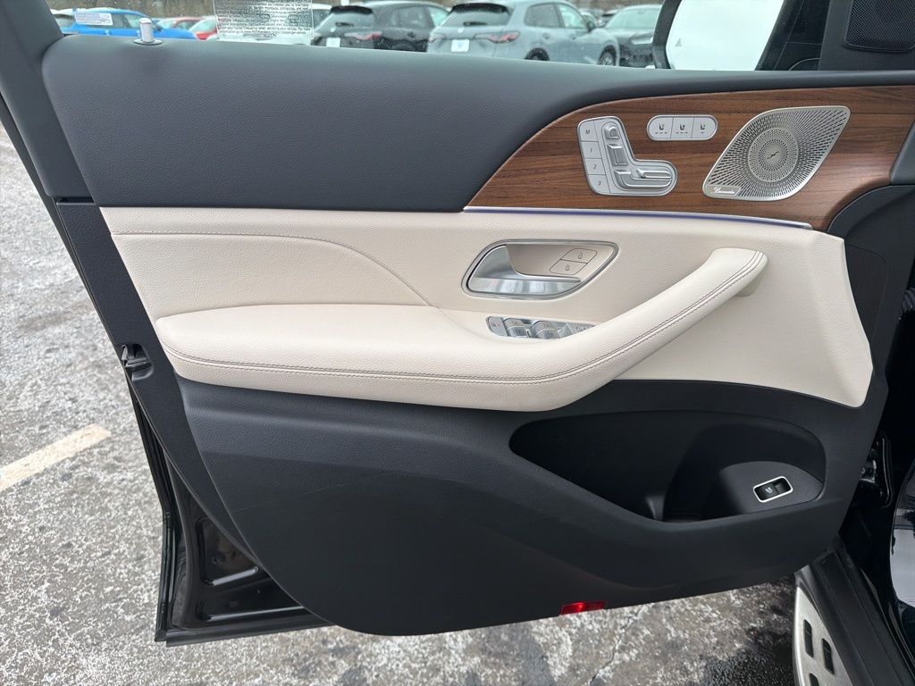 Thumbnail: 2024 Mercedes-Benz GLE - 19