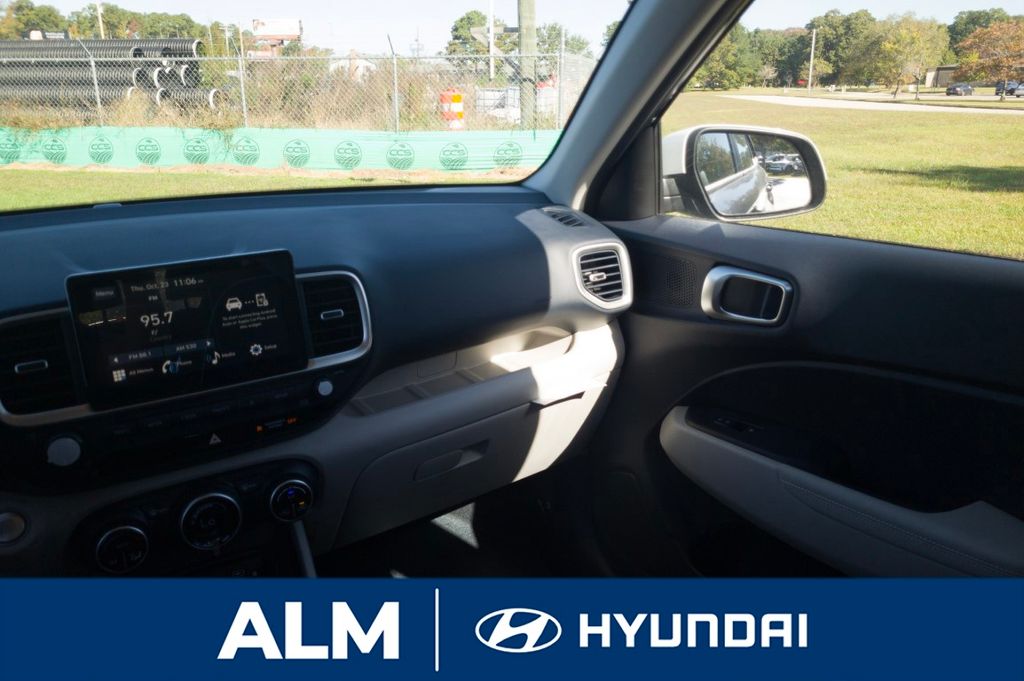 New 2026 White Hyundai SEL image 17