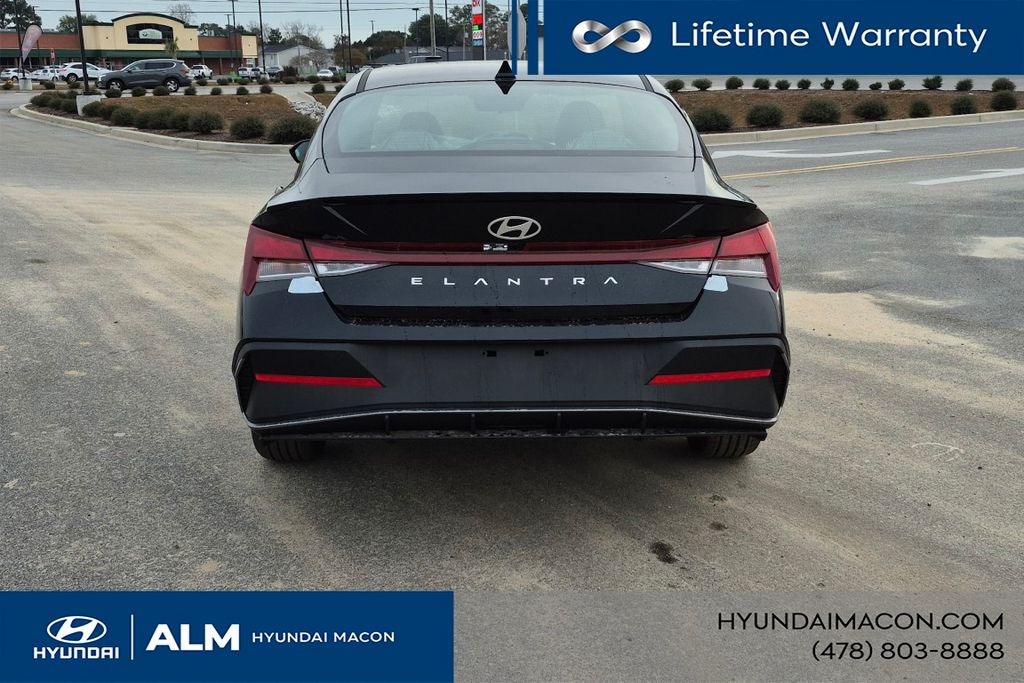 New 2026 Black Hyundai SEL Sport Plus image 8