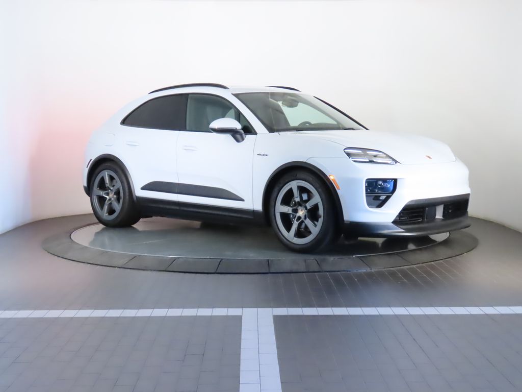 Thumbnail: 2025 Porsche Macan - 9