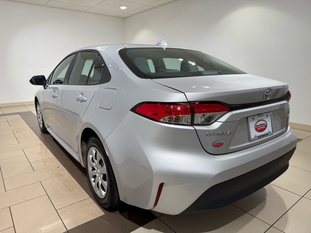 Thumbnail: 2024 Toyota Corolla - 3