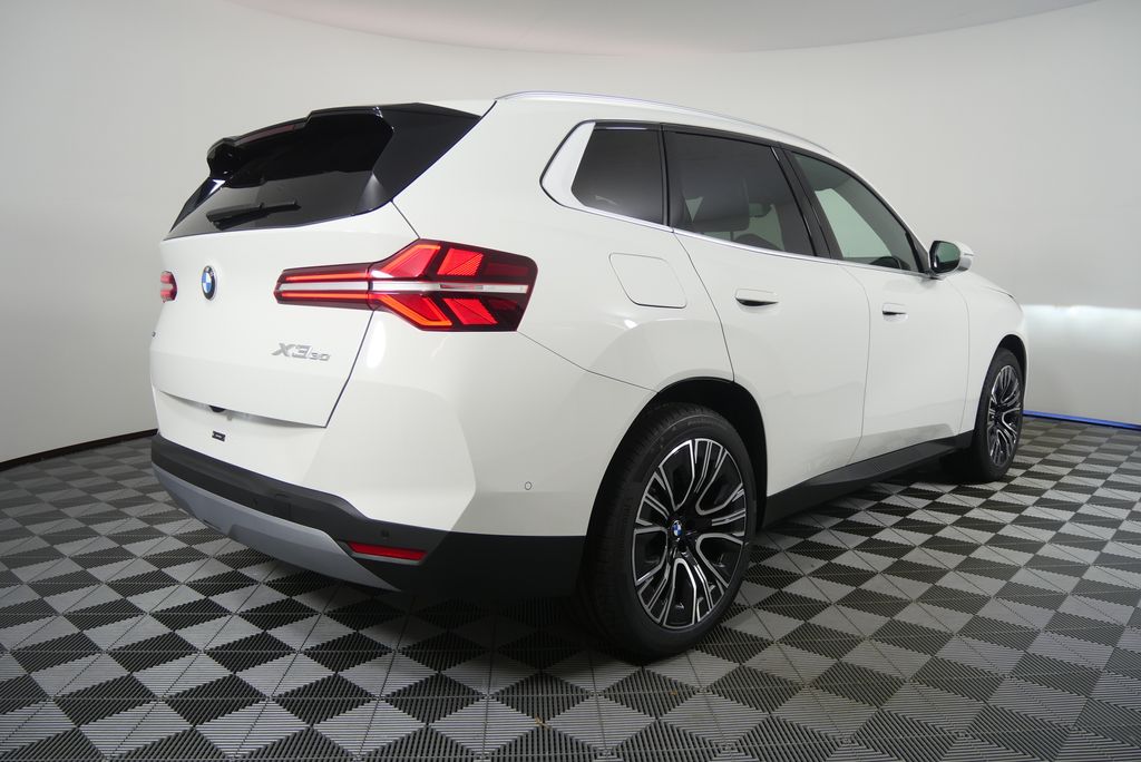 Thumbnail: 2026 BMW X3 - 3