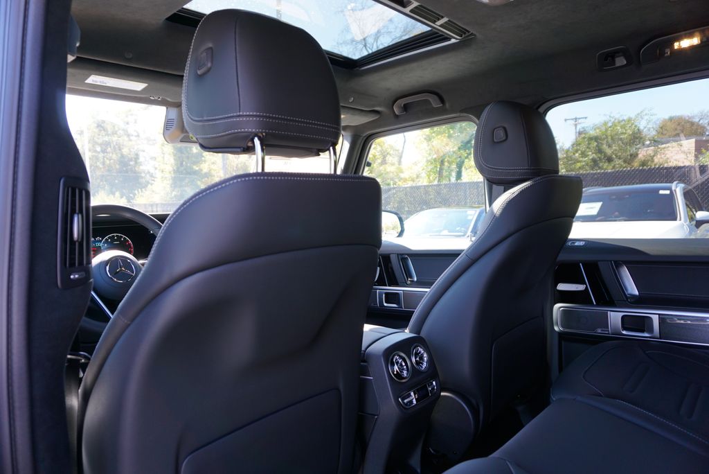 Thumbnail: 2026 Mercedes-Benz G-Class - 14