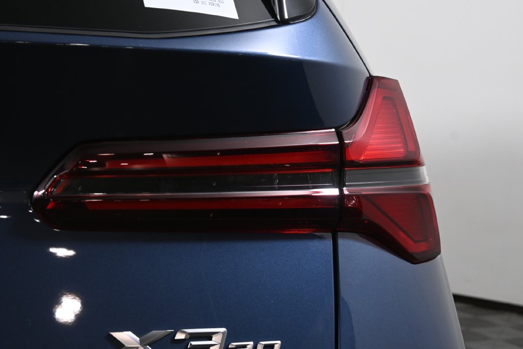 Thumbnail: 2026 BMW X3 - 13
