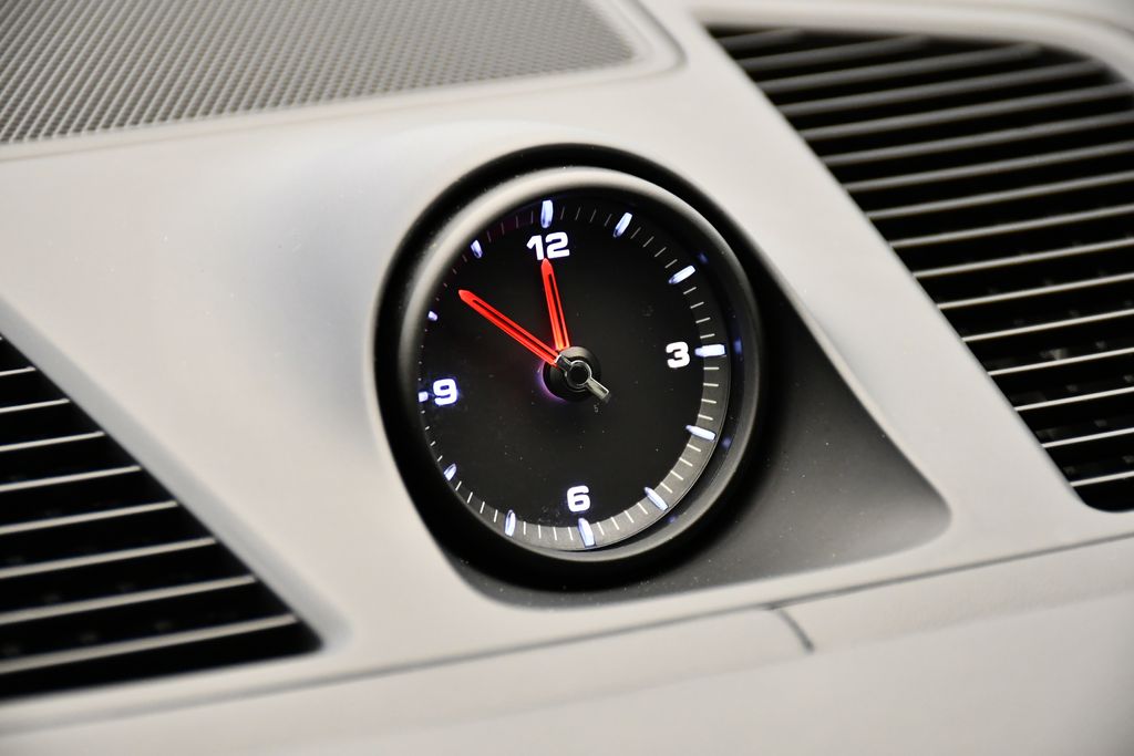 Thumbnail: 2023 Porsche Cayenne - 21