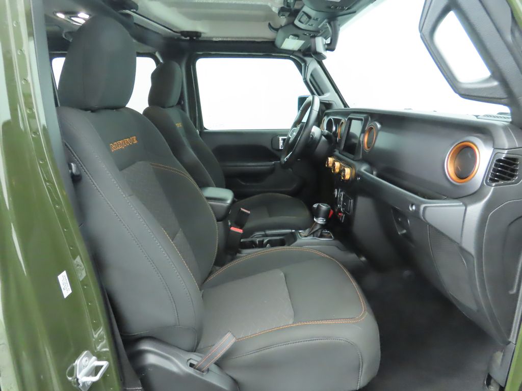 Thumbnail: 2023 Jeep Gladiator - 21