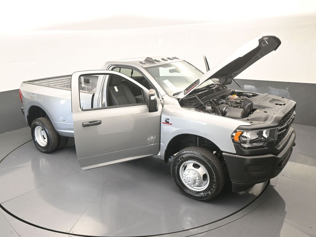 Used 2024 Billet Silver Metallic Clearcoat Ram Tradesman image 66