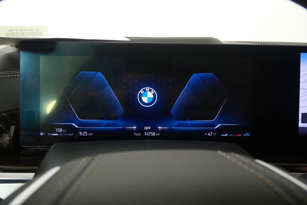 Thumbnail: 2026 BMW X7 - 23