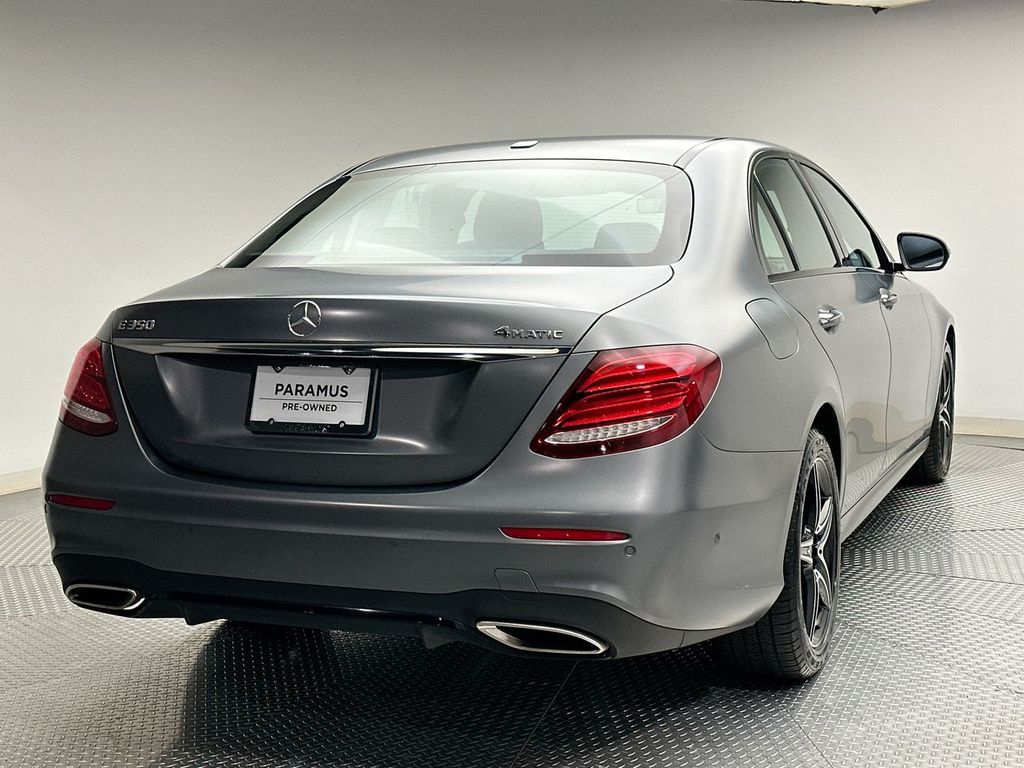 Thumbnail: 2020 Mercedes-Benz E-Class - 3