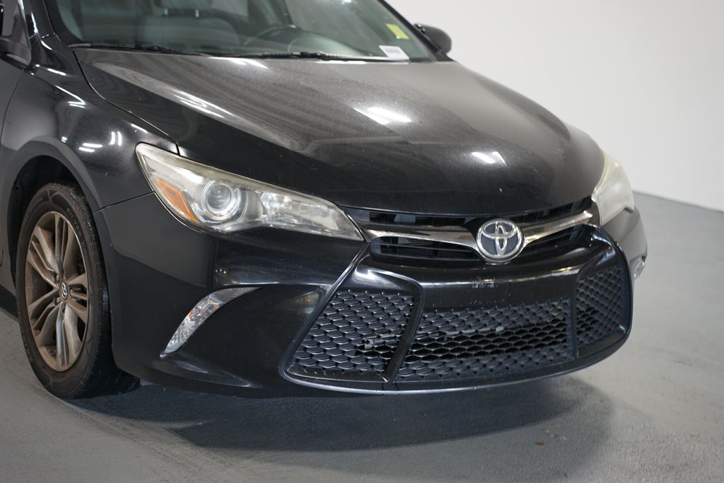 Thumbnail: 2015 Toyota Camry - 4