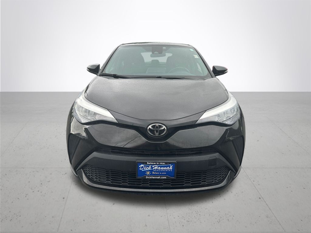 2022 Toyota C-HR XLE