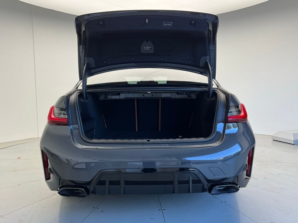 Thumbnail: 2025 BMW 3 Series - 5