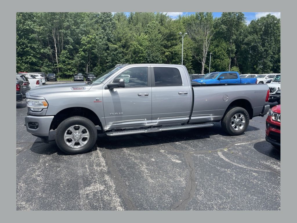 2022 RAM 3500 Big Horn Crew Cab LB 4WD